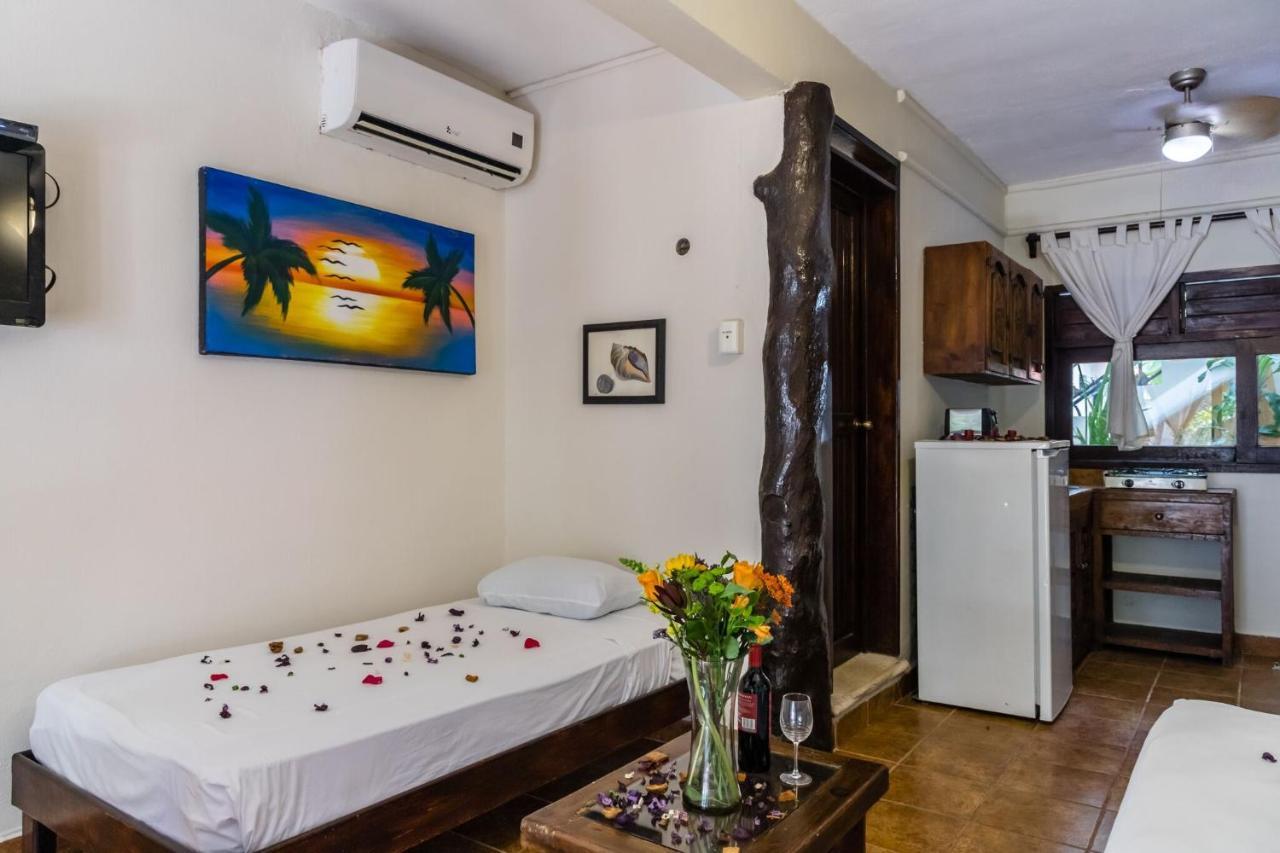Moonshine Hotel Playa del Carmen Luaran gambar
